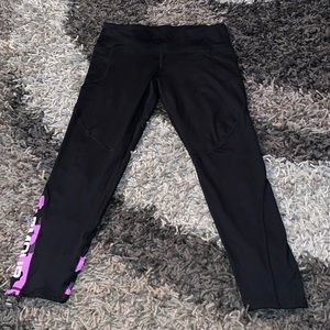 Under Armour Compression Cold Gear gym pant size XL good cond